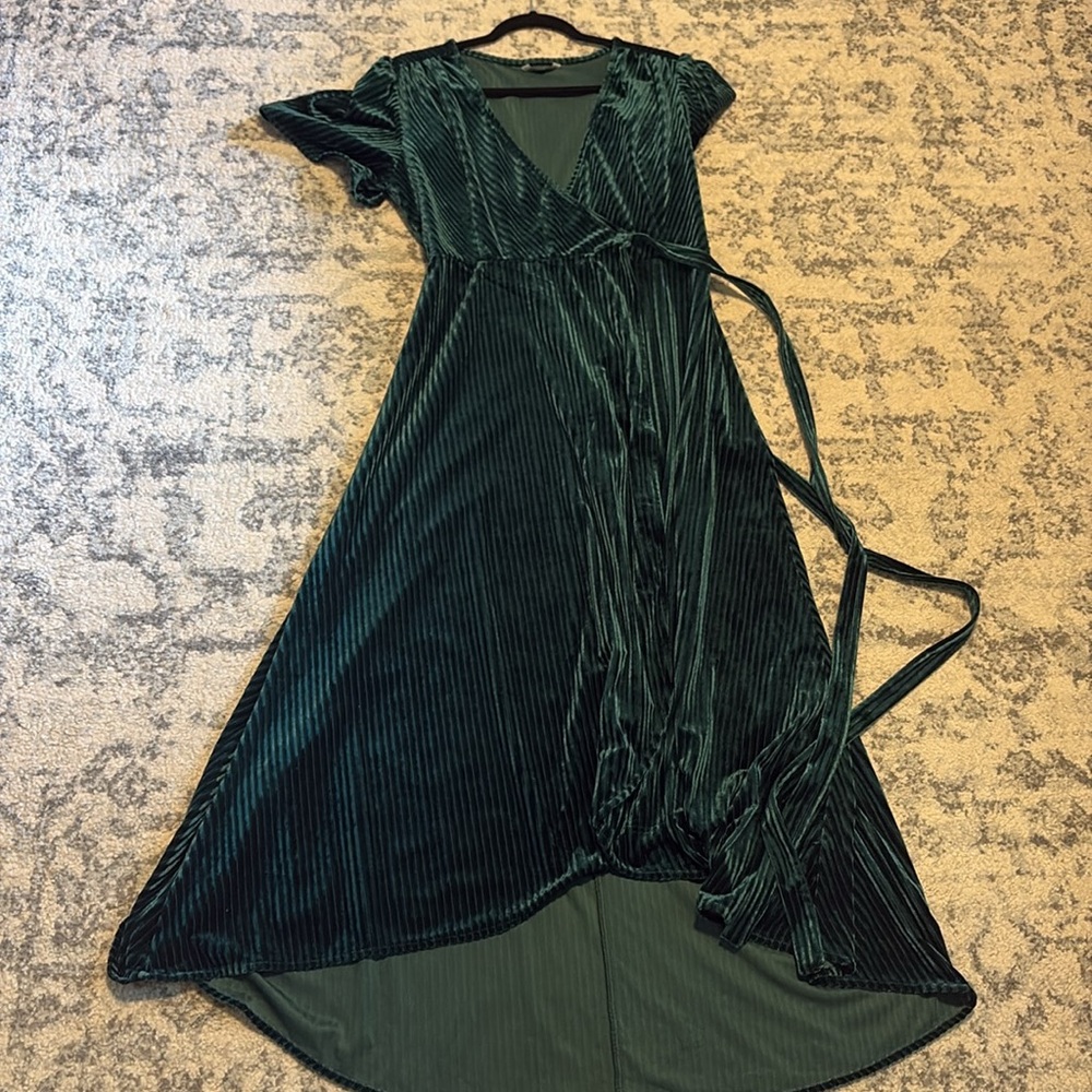 Green High Low Velvet Wrap Dress - Picture 3 of 6
